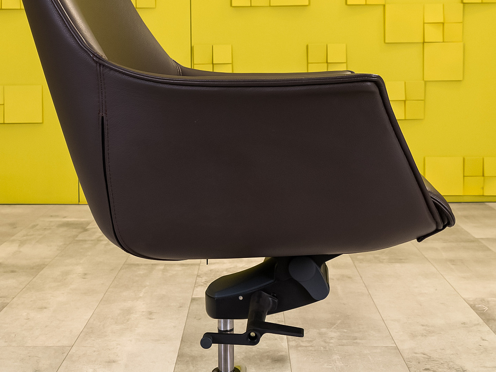 Офисное кресло руководителя на колесах Kastel  Кожа Коричневый Италия_КРКК-190723