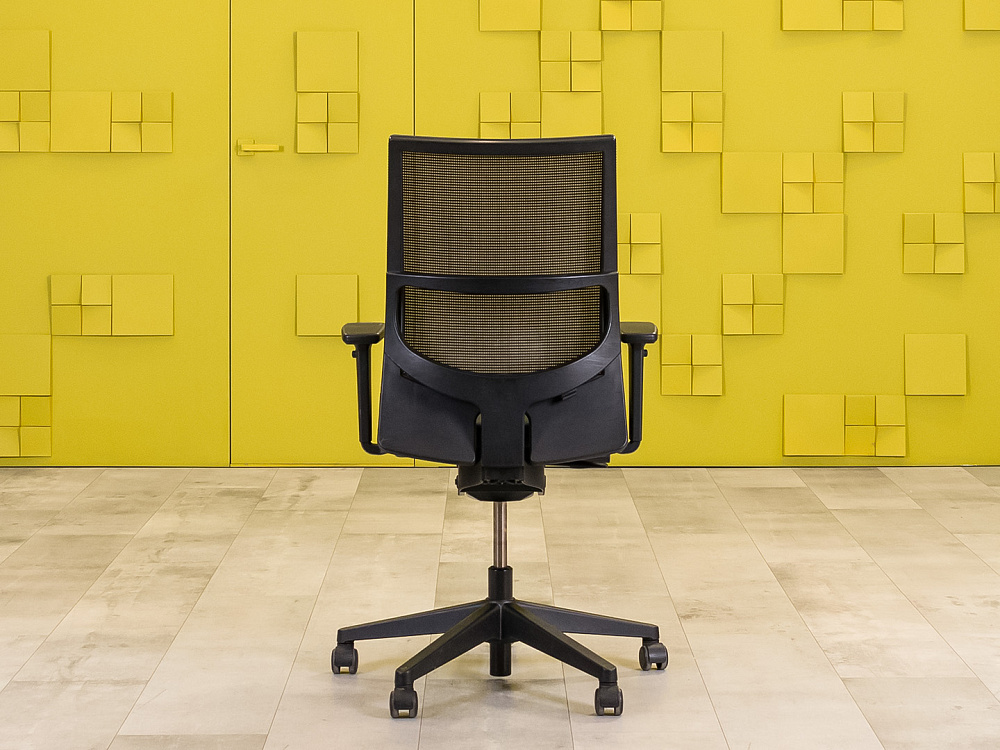 Офисное кресло для персонала на колесах Comforto HAWORTH Ткань Чёрный Германия_КПТЧ4-290324