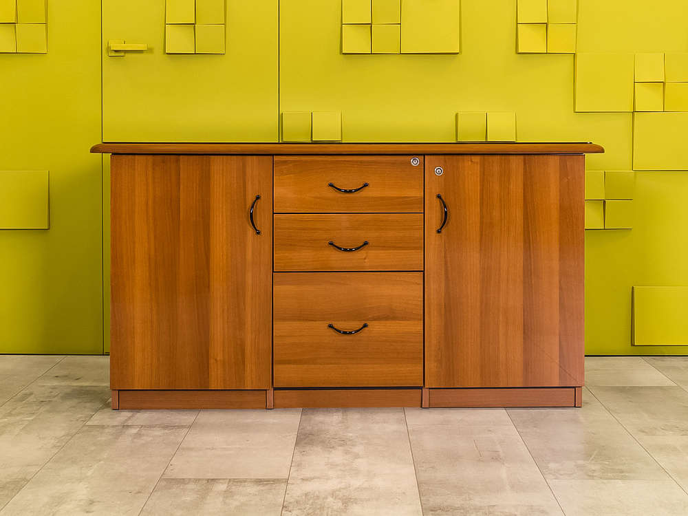 Офисный стол для переговоров CANNES Goodfurniture 1200x1200x760 МДФ Орех Италия_СГКХК-070524