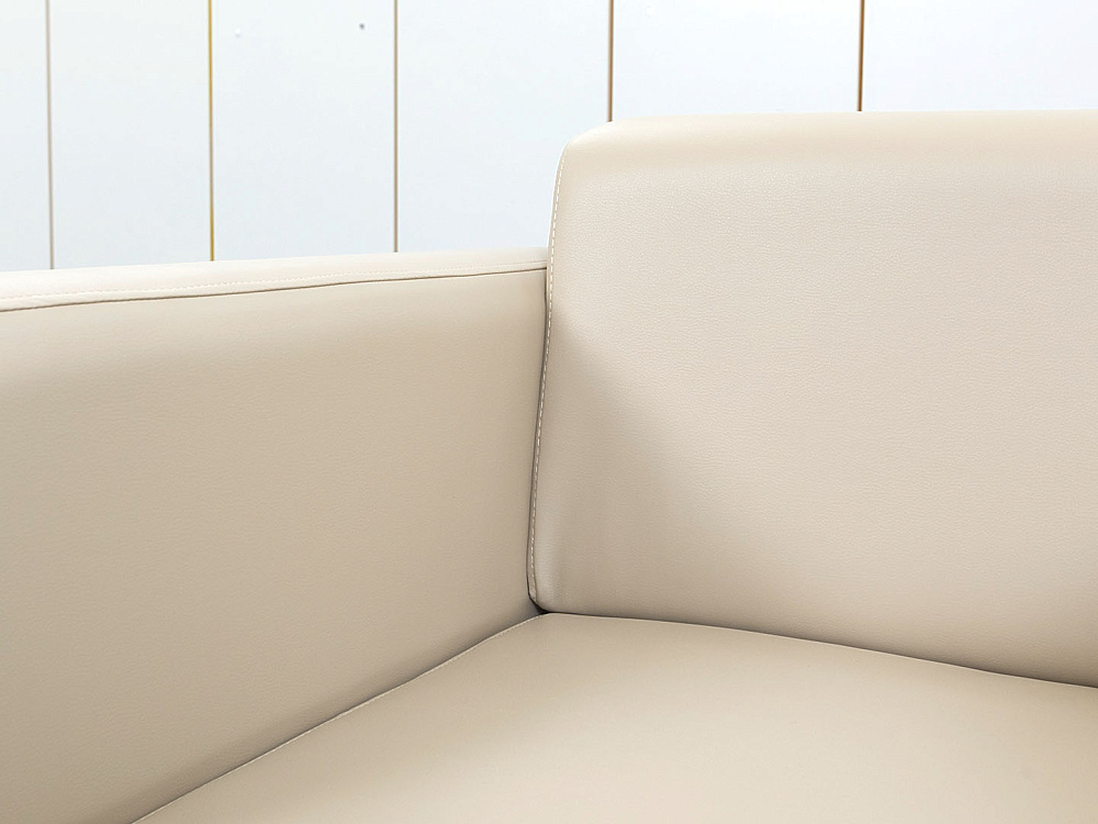 Мягкое кресло Май Кожзам Бежевый   (КНКБ-27010)