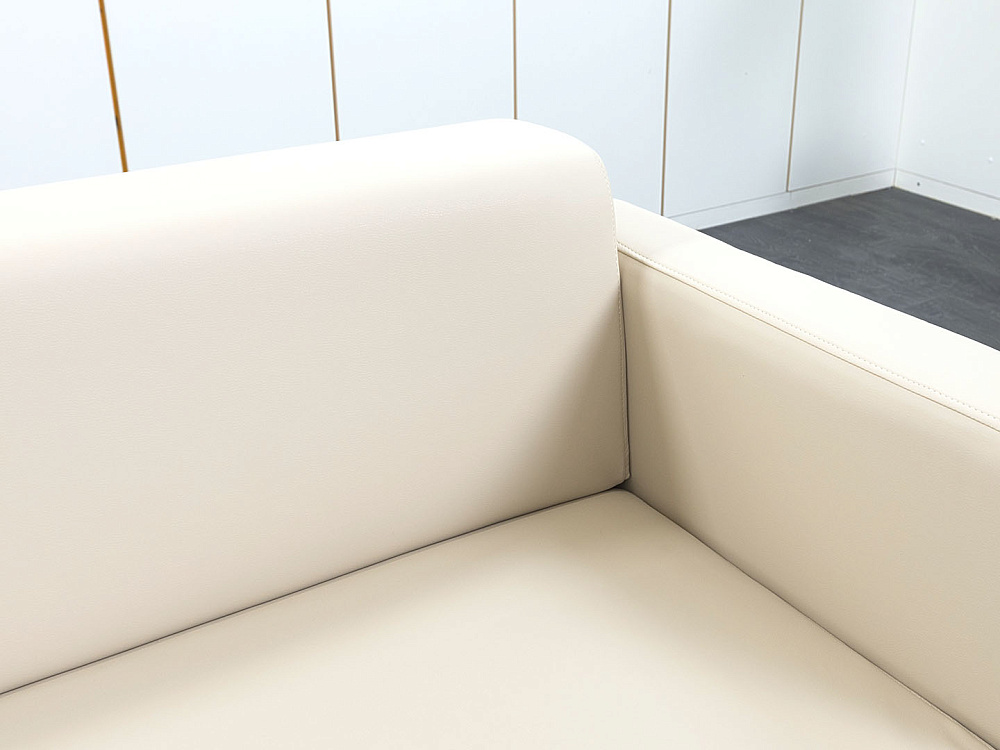 Офисный диван Май Кожзам Бежевый  Россия (ДНКБ2(Май))