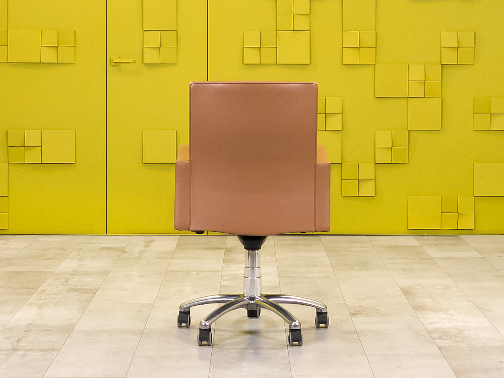 Конференц кресло для переговорной на колесах POLTRONA FRAU Кожа Коричневый Италия_КНКК-081024