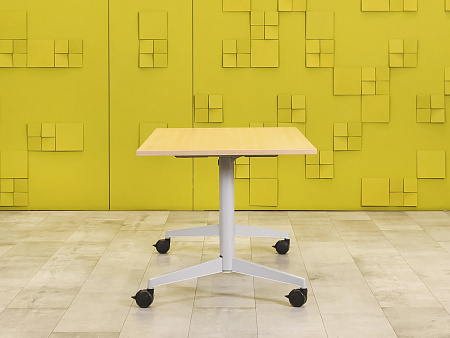 Офисный стол прямой Steelcase ЛДСП Клен Германия  СППВ-01125