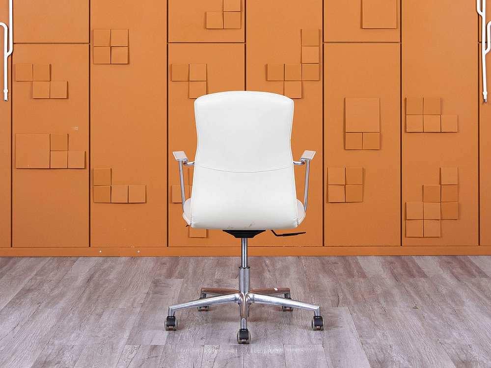 Конференц кресло для переговорной  Бежевый Кожа CODUTTI   (УНКБ-18053)