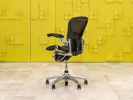 Офисное кресло руководителя на колесах Aeron B Herman Miller Сетка Чёрный США_КРТЧ-010824