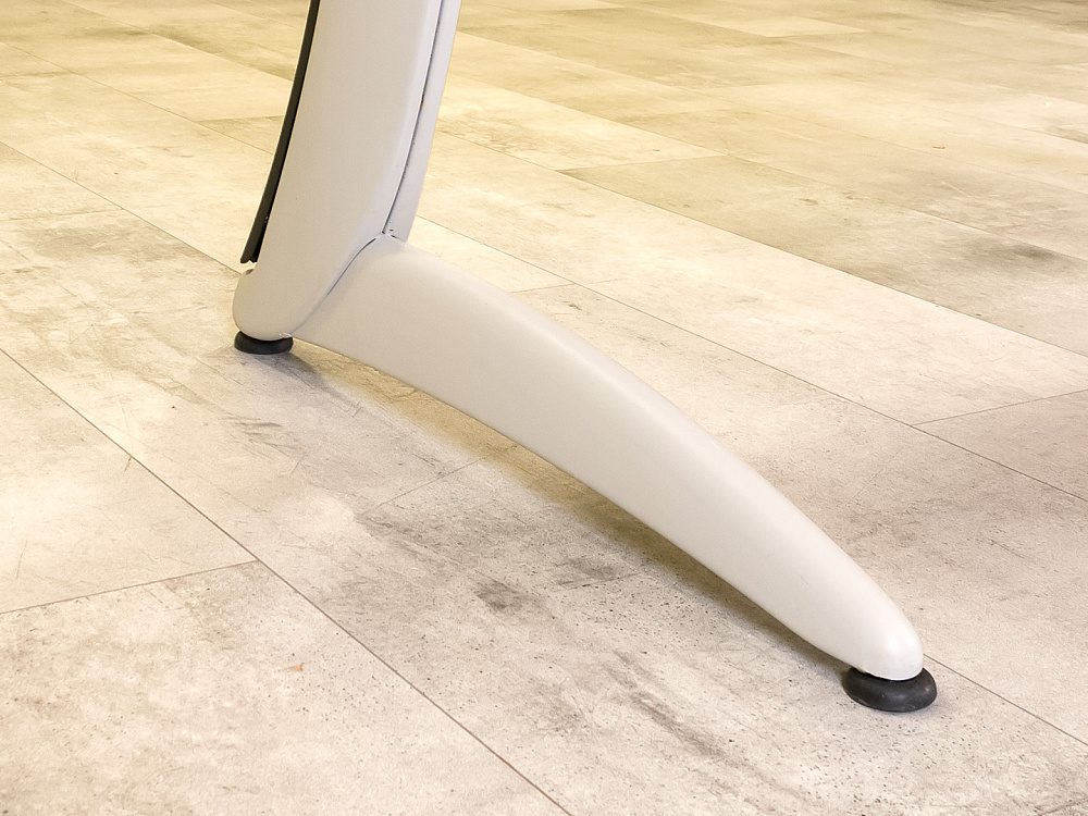 Офисный стол эргономичный Steelcase 1600x900 ЛДСП Бук Франция_СПЭВ-280923