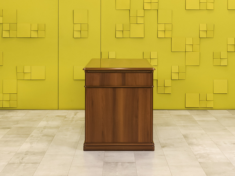 Стол для руководителя  Joconda Miassmobili ЛДСП Орех Россия  СРПХ-08046