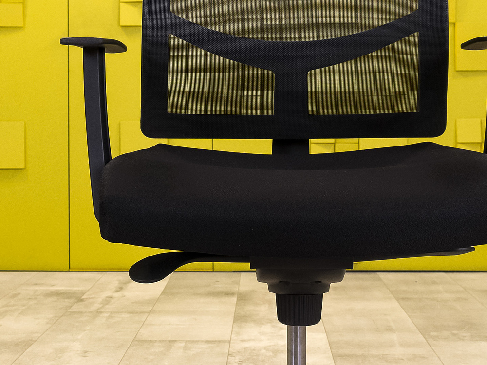 Офисное кресло для персонала на колесах NARBUTAS Ткань Чёрный Литва_КПТЧ8-290923