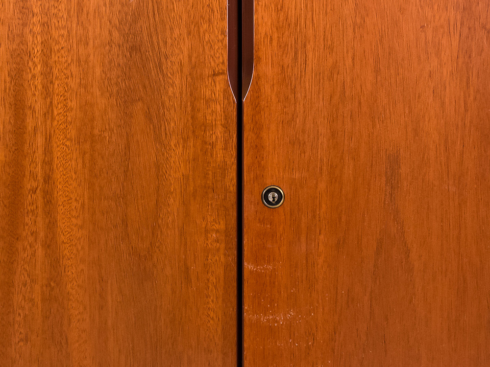 Шкаф для одежды Flute ORA 800x470x1700 Закрытый Шпон Орех Италия_ШГ2ДХ-170524