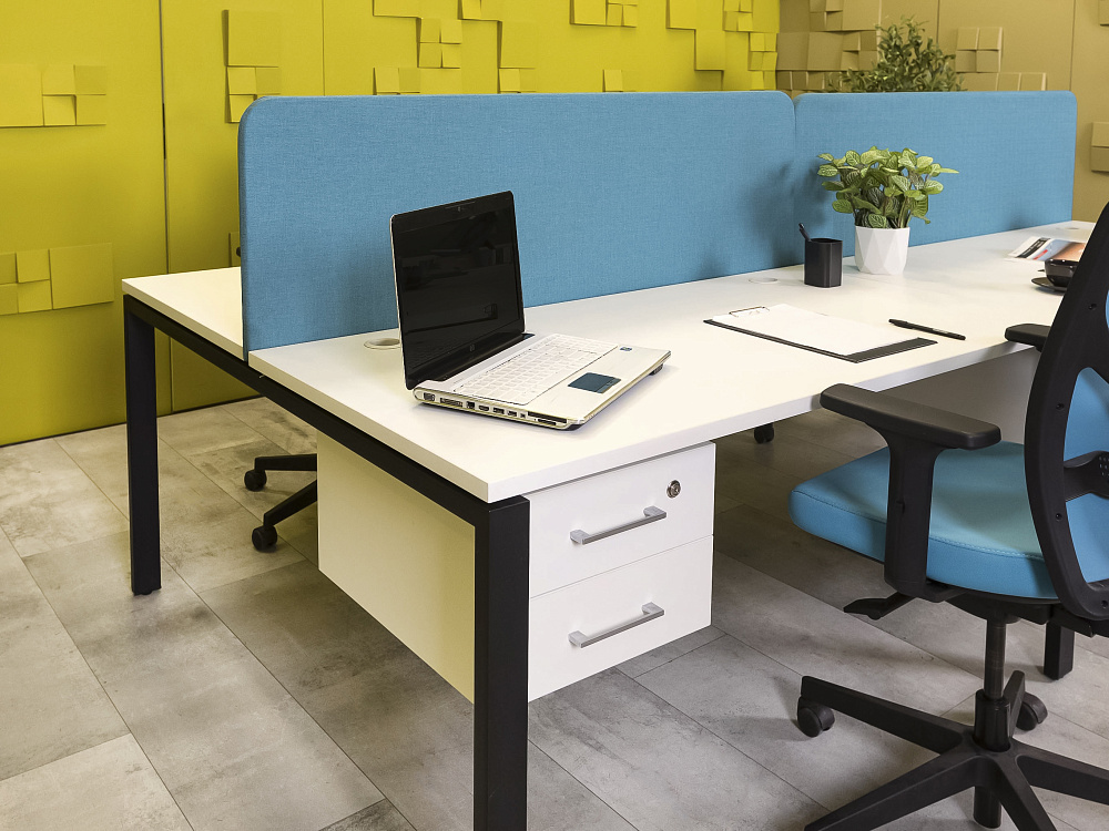 Комплект офисной мебели стол с тумбой  ЛДСП Белый Россия  ГКБ-19026