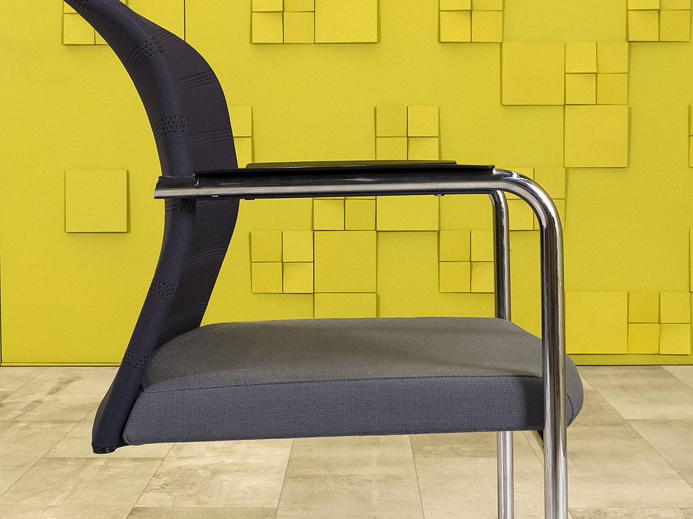 Конференц кресло для переговорной на полозьях ZUCO Ткань Серый Швейцария_КДТС-260224