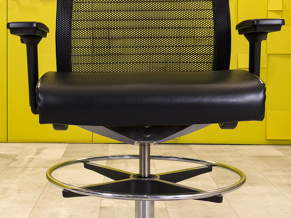 Офисное кресло для персонала на колесах Steelcase Кожа Чёрный Франция_КПКЧ-290922
