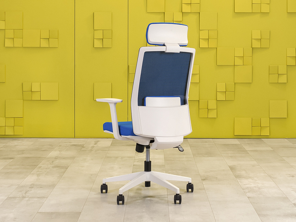 Офисное кресло руководителя на колесах Ткань Синий Импорт_КРТН1-271023