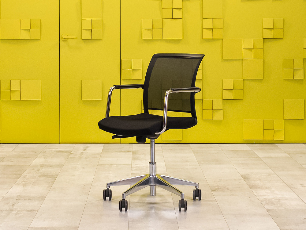 Офисное кресло для персонала на колесах NARBUTAS Ткань Чёрный Литва_КПТЧ5-290923