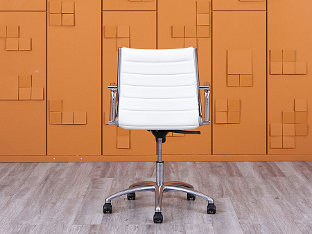 Офисное кресло руководителя  Sitland  Кожа Белый   (КПКБ-27062)