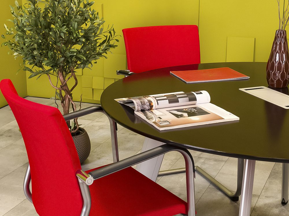 Офисный стол для переговоров BENE 1350x1350x750 ЛДСП Орех Австрия_СГКЕ-051223