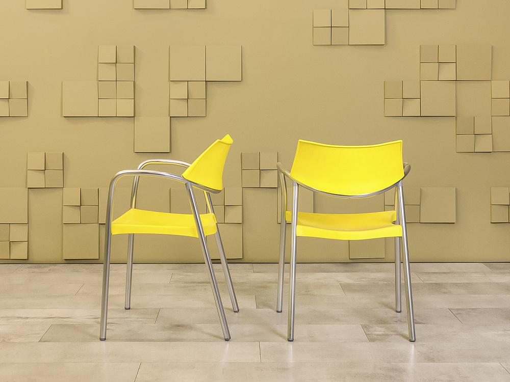 Конференц кресло для переговорной на ножках AMAT-3 Пластик Жёлтый Испания_КНПЖ-060823