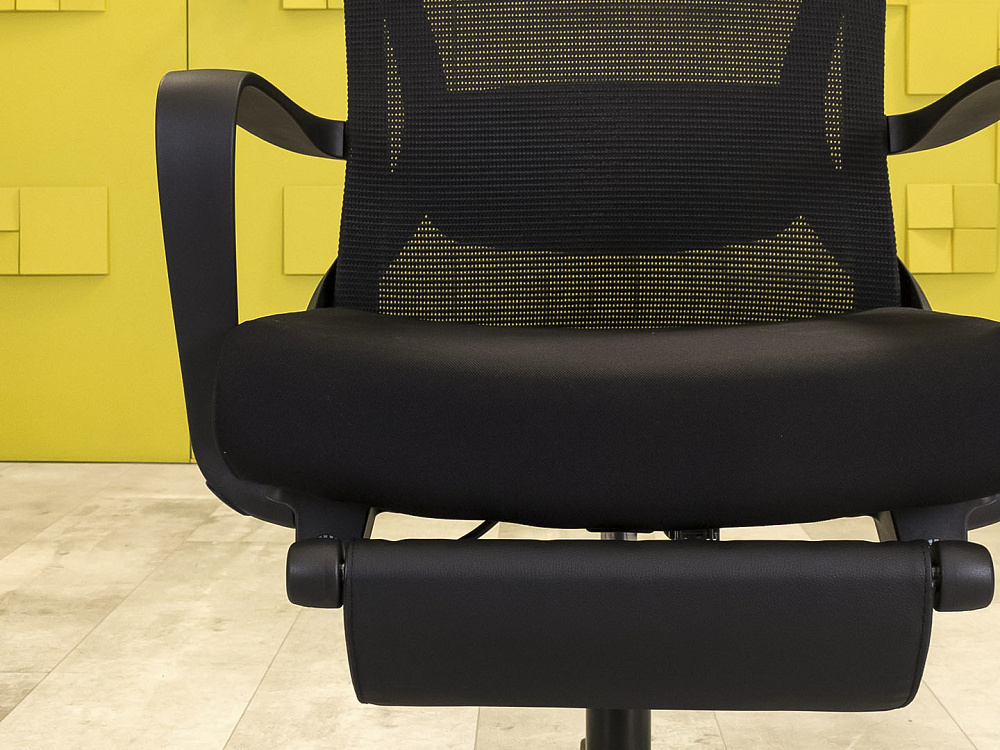 Офисное кресло руководителя на колесах Сетка Чёрный Импорт_КРТЧ6-271023