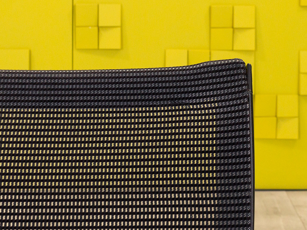 Конференц кресло для переговорной  BENE Ткань Чёрный Австрия  КНТЧ1-03025