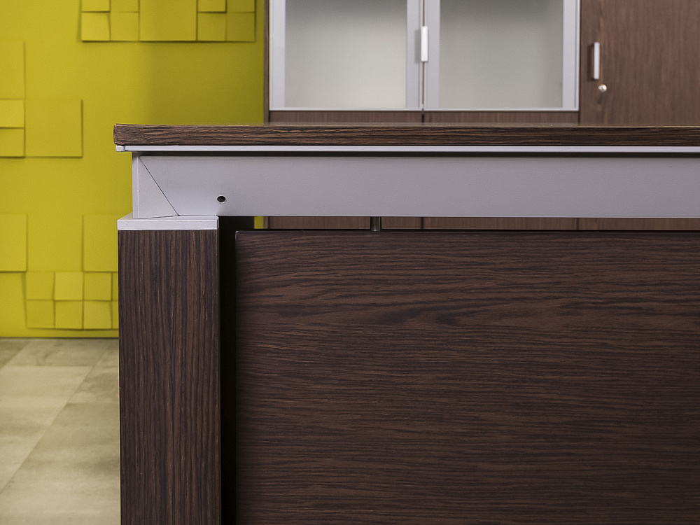 Кабинет руководителя Италия HAN Шпон КРЕ-07046