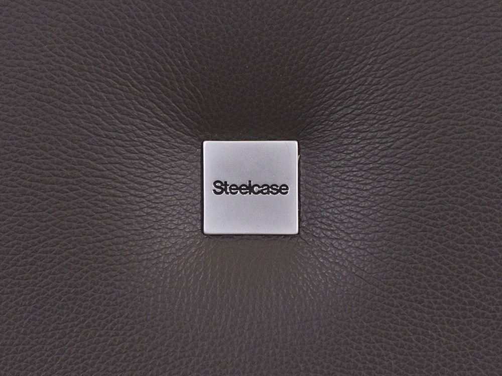 Офисное кресло руководителя на колесах Please 2 Ergonomik Steelcase Кожа Коричневый Германия  КРКК-3