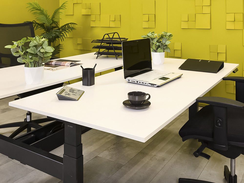 Комплект офисной мебели стол с тумбой  AHREND ЛДСП Белый Нидерланды  ГКБ1-19036