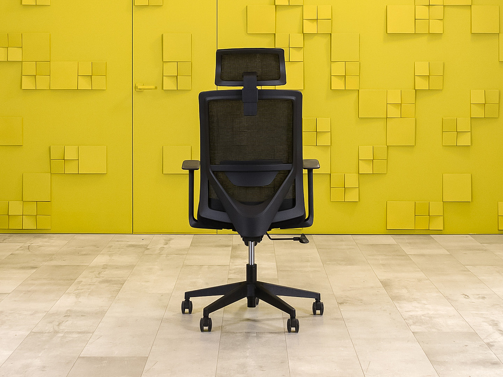 Офисное кресло руководителя на колесах Ткань Чёрный Импорт_КРТЧ5-271023