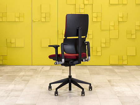 Офисное кресло руководителя на колесах Please 2 Ergonomik Steelcase Ткань Красный Франция_КРТК-011223