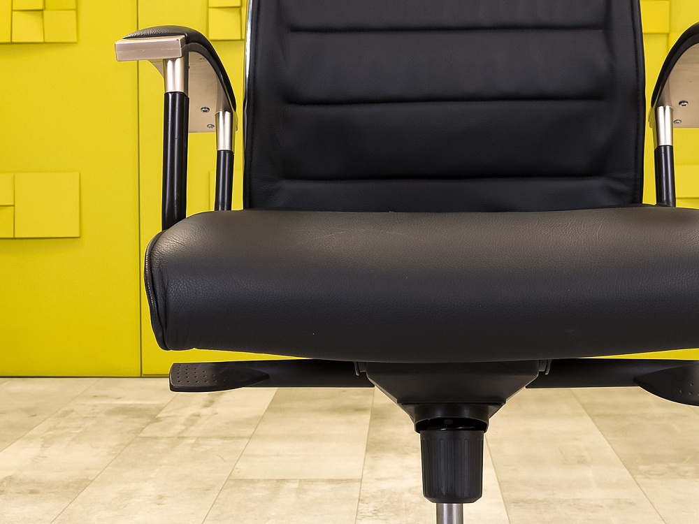 Офисное кресло руководителя на колесах Sitland Экокожа Чёрный Италия_КРКЧ-271123