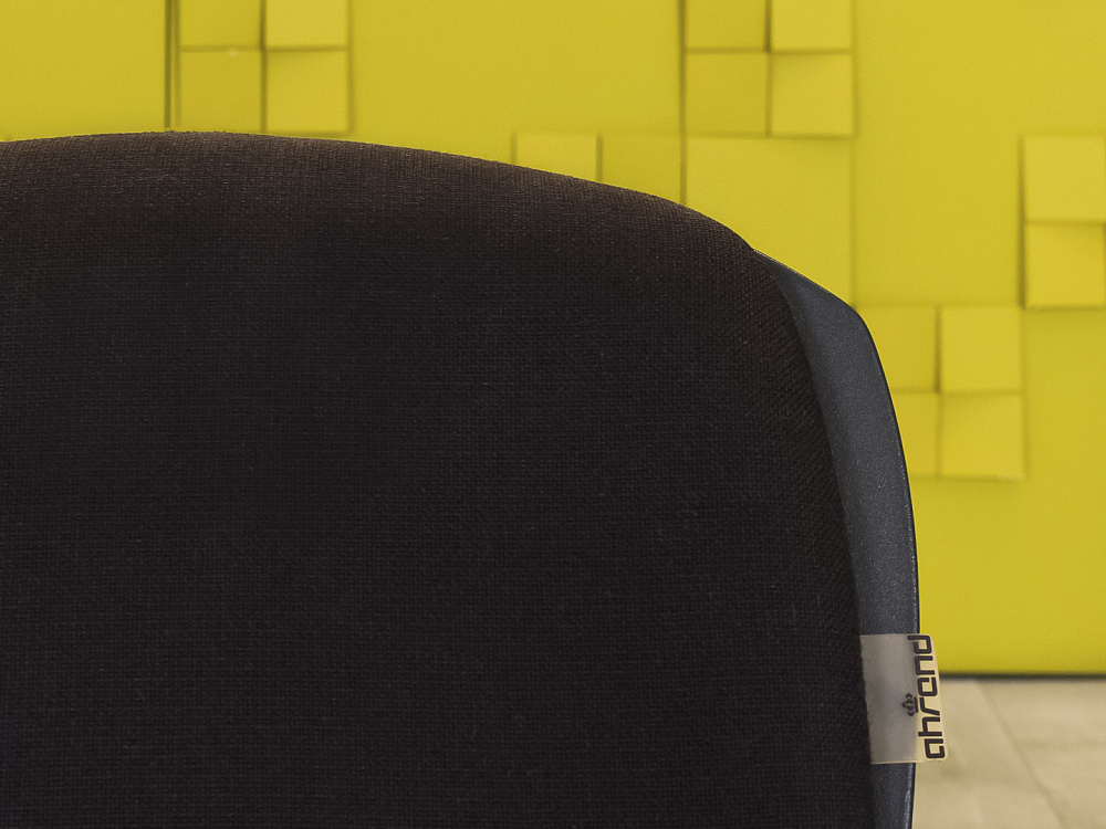 Офисное кресло для персонала на колесах Ahrend Ткань Чёрный Голландия_КПТЧ-15072