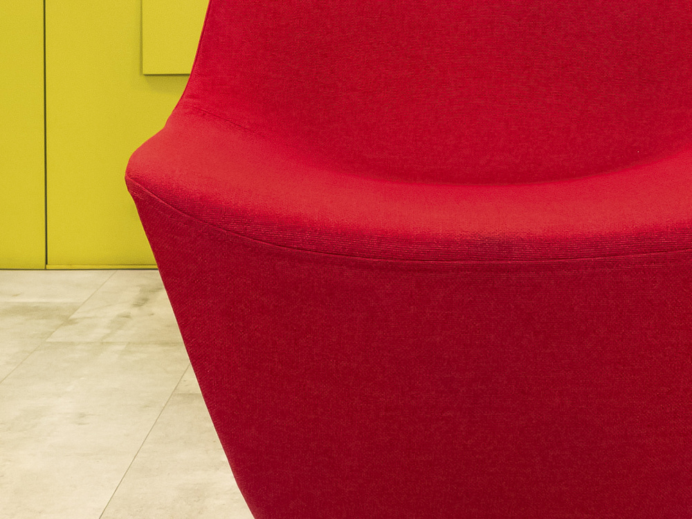 Мягкое кресло Pelikan Profim Ткань Красный Польша  КНТК3-26025