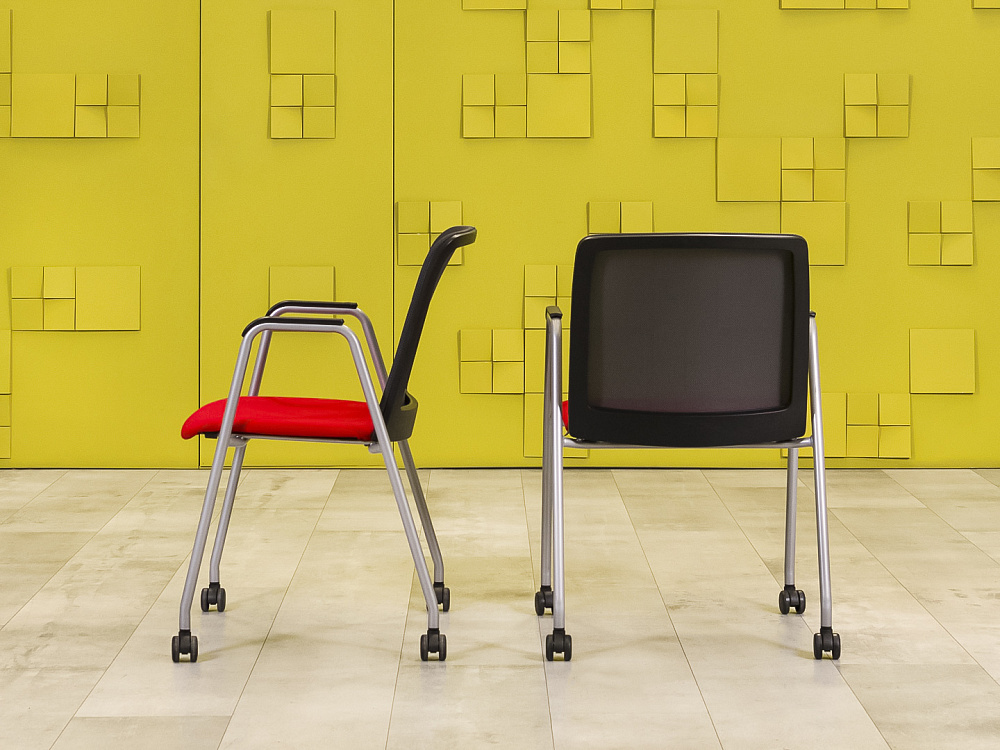 Конференц кресло для переговорной  HAWORTH Ткань Красный США  КНТК-27105