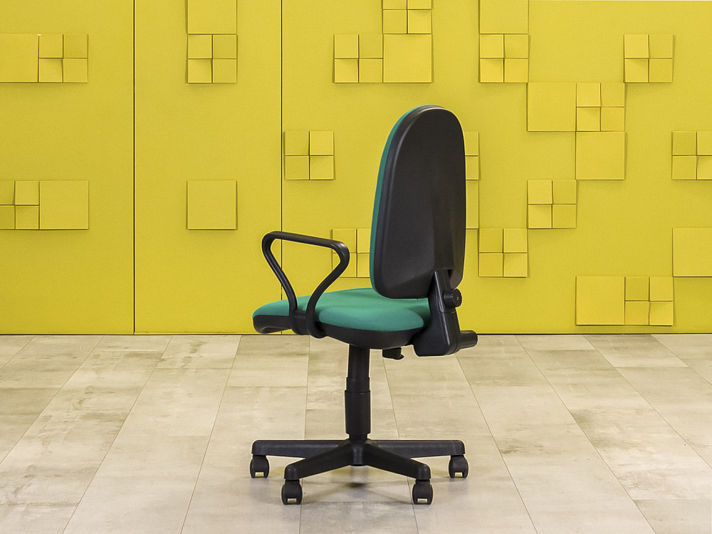 Офисное кресло для персонала на колесах Престиж В-27 Ткань Зелёный Россия