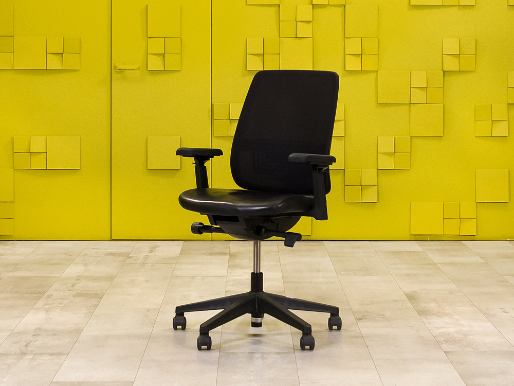 Офисное кресло для персонала на колесах HAWORTH Кожа Чёрный Германия_КПКЧ-171024