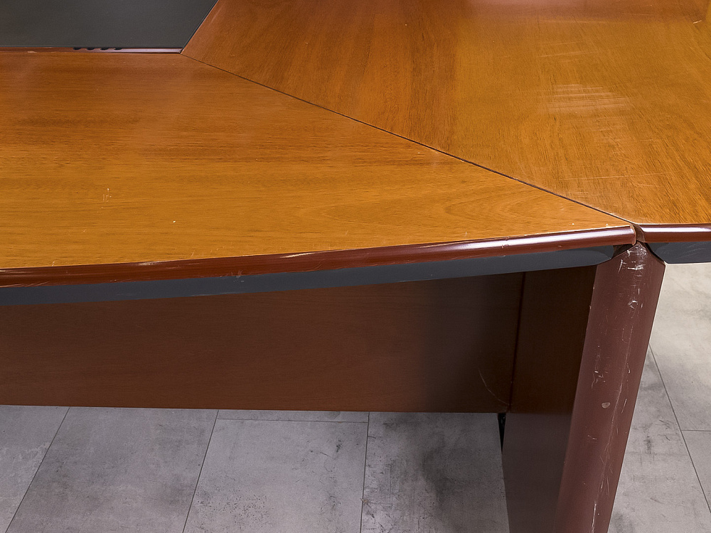 Кабинет руководителя ORA Массив Орех Италия