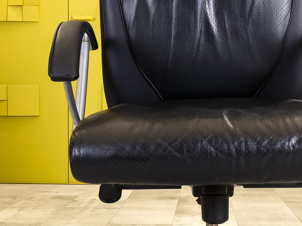 Офисное кресло руководителя на колесах Sitland Кожа Чёрный Италия_КРКЧ-201123