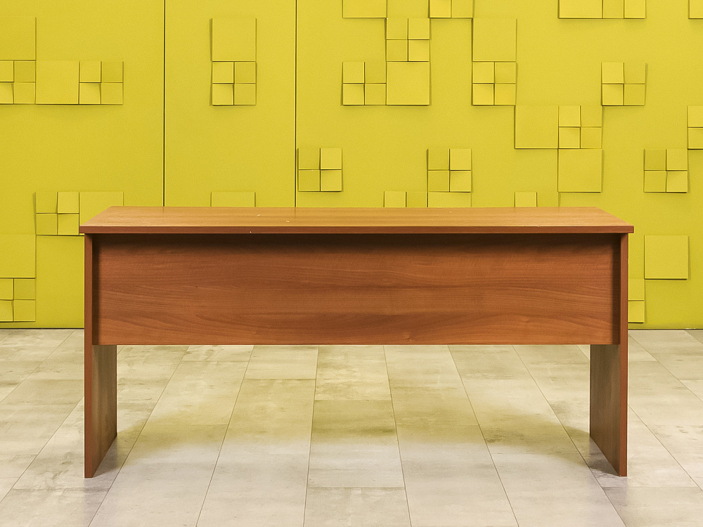 Офисный стол прямой  ЛДСП Вишня Россия  СППШ-13046