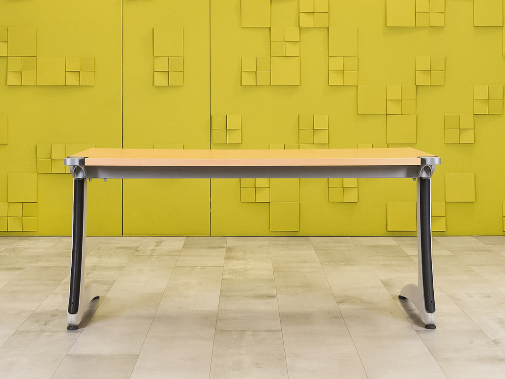 Офисный стол эргономичный Steelcase 1600x900 ЛДСП Бук Франция_СПЭВ-280923