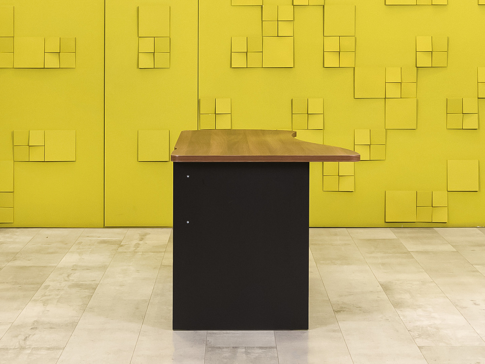 Офисный стол  BERLIN ЛДСП Орех Россия  СПЭХ-25036