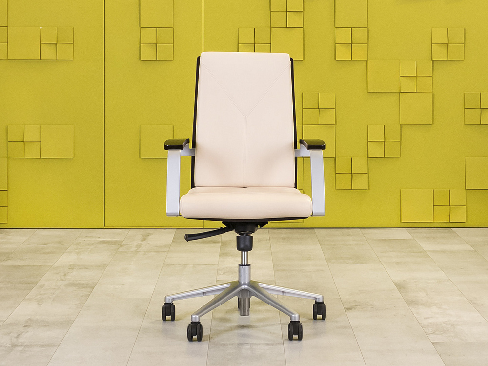 Офисное кресло руководителя на колесах MADERA B Sitland Кожа Бежевый; Венге Италия_КРКБ-170424