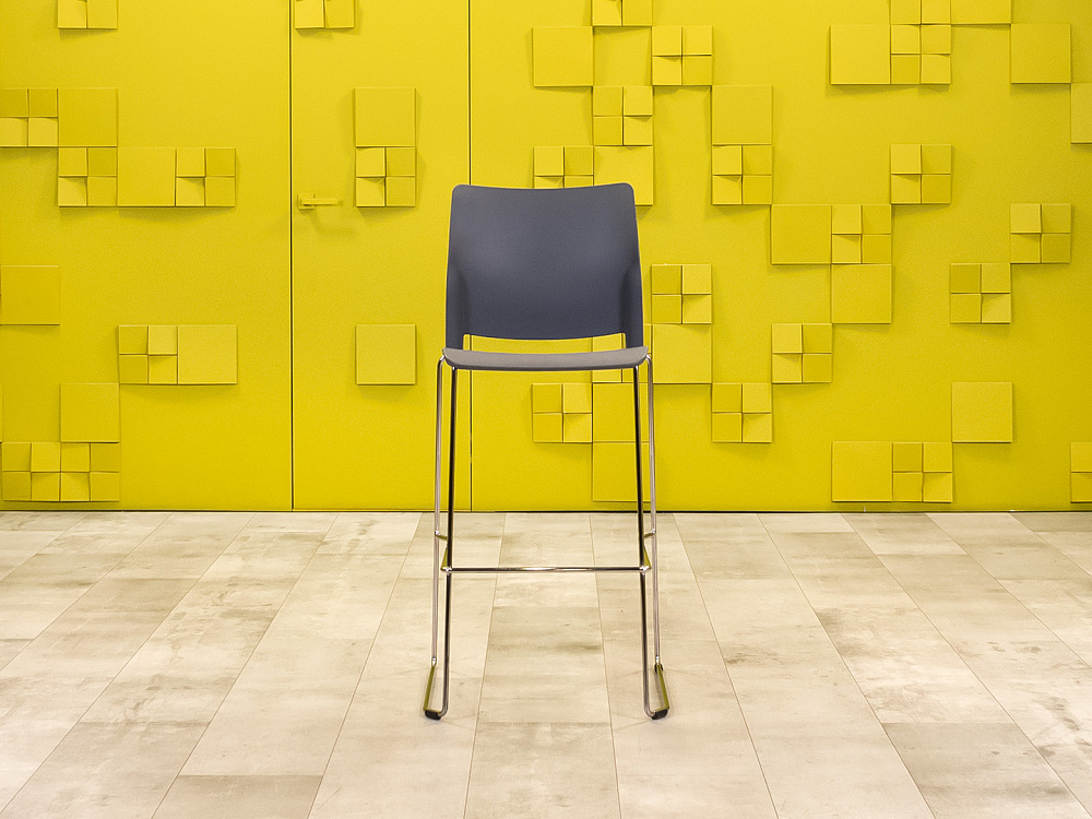 Барный стул на полозьях Bejot Пластик Серый Италия_УДПС-261223