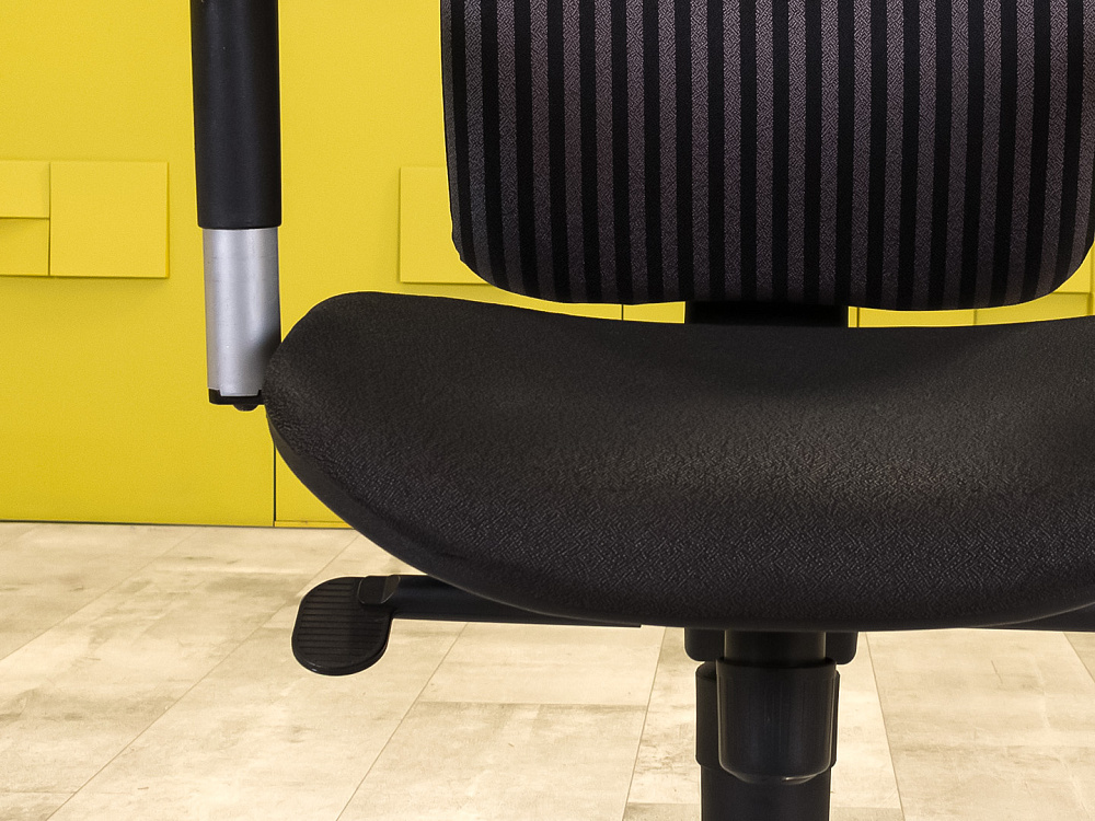 Офисное кресло для персонала на колесах Ткань Серый Россия_КПТС1-250324