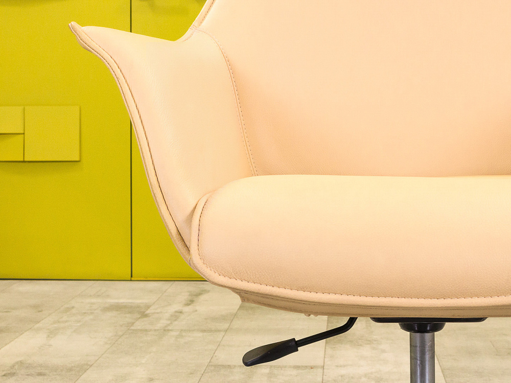 Офисное кресло руководителя на колесах KIMERA KASTEL Кожа Бежевый Италия_КРКБ-22089