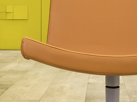 Мягкое кресло  Кожа Коричневый Импорт  КНКК-16125