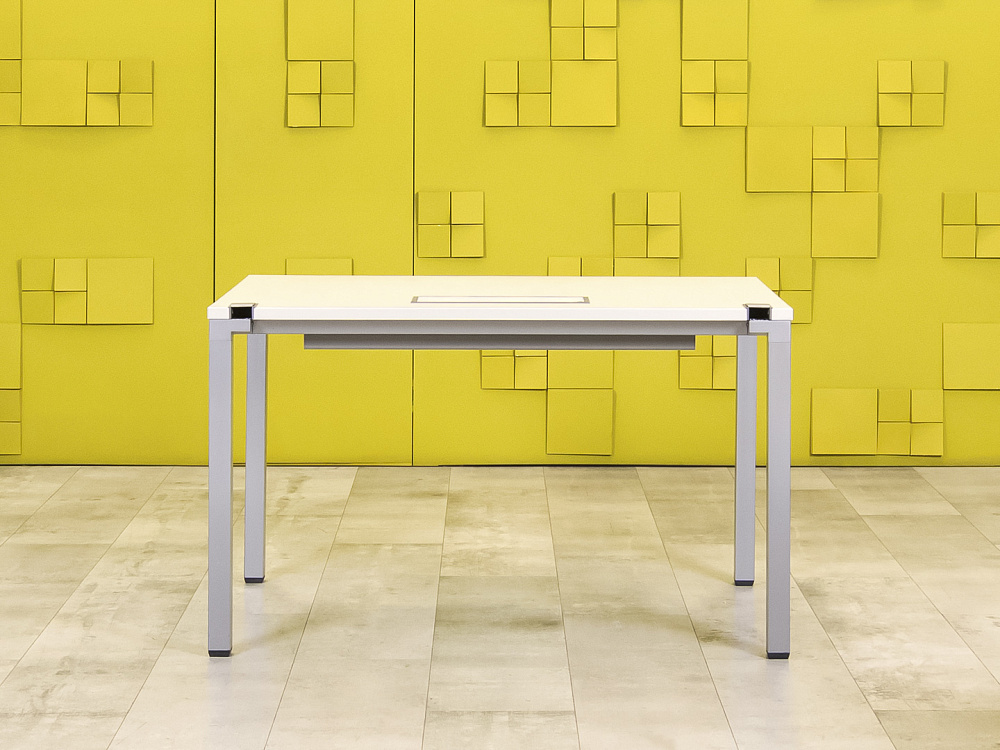 Офисный стол прямой Steelcase ЛДСП Белый Франция  СППБ1-04026