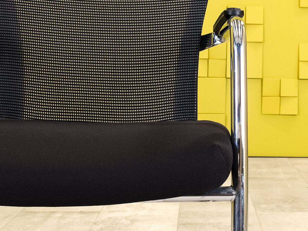 Конференц кресло для переговорной на полозьях Comforto HAWORTH Ткань Чёрный США_КДТЧ1-290124