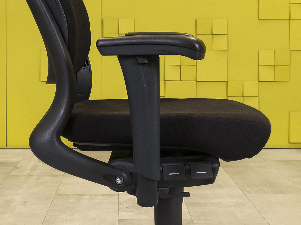 Офисное кресло для персонала на колесах Ahrend Ткань Чёрный Голландия_КПТЧ-15072