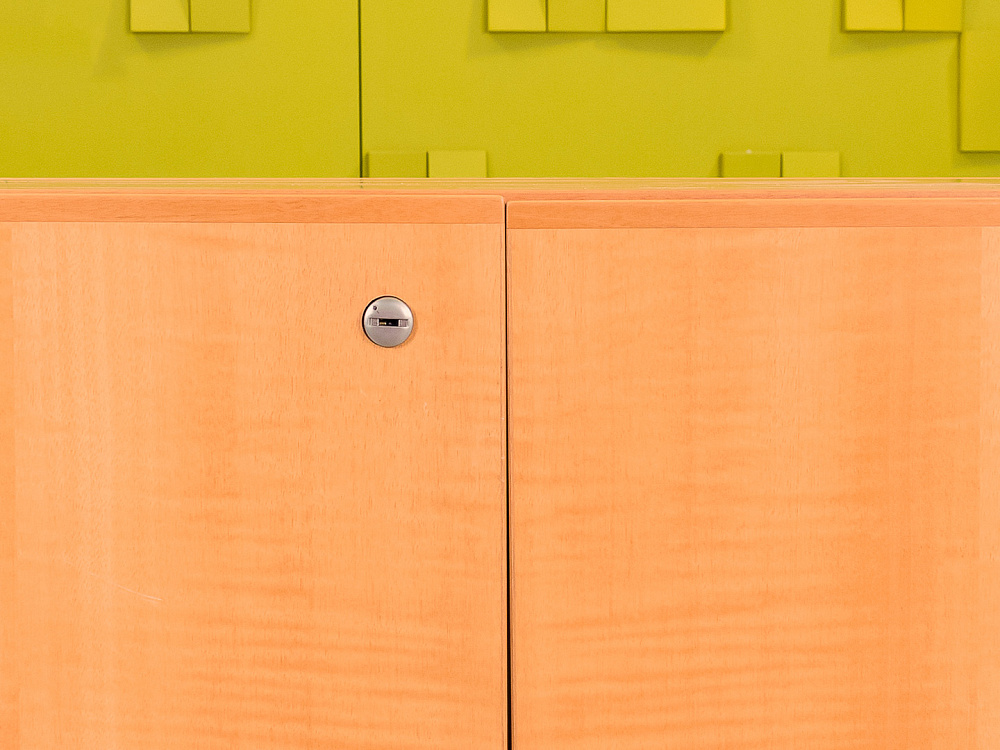 Офисная тумба для оргтехники BENE 1200x450x830 ЛДСП Ольха Распашные дверки Австрия_ТО2ДЛ-290824