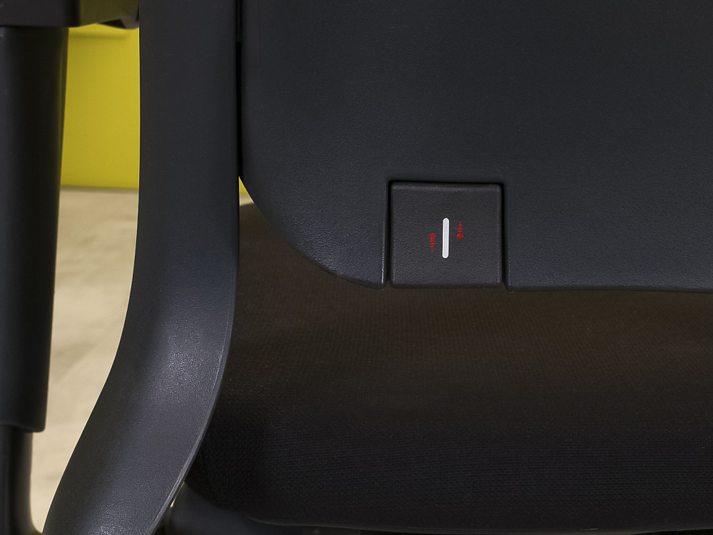 Офисное кресло для персонала на колесах Ahrend Ткань Чёрный Голландия_КПТЧ-15072