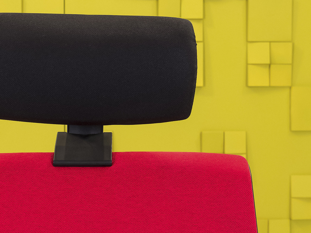 Офисное кресло руководителя на колесах Look LD Seating Ткань Чёрный Чехия  КРТЧ-26025